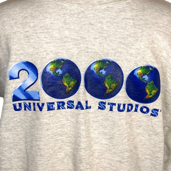 VINTAGE GUC Y2K Universal Studios Graphic Sweatshirt - Picture 6 of 9